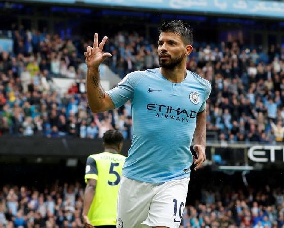 Agüero no para de romper redes en Inglaterra.