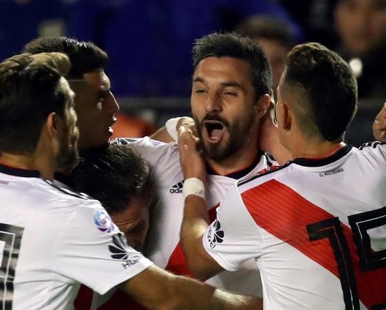 River espera hacerse fuerte en su estadio.