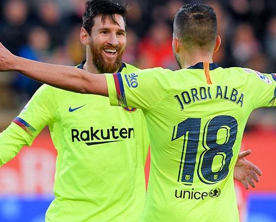 Messi celebra su gol junto a Jordi Alba.