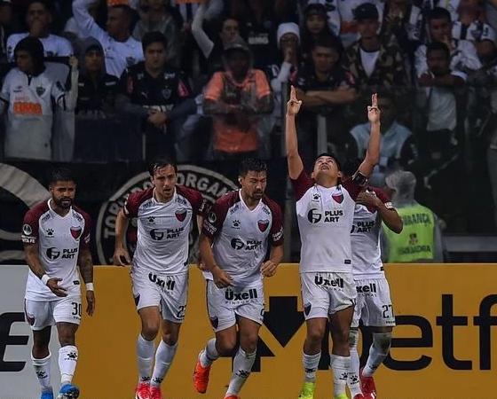 Colón afrontará el mayor desafío de su historia.