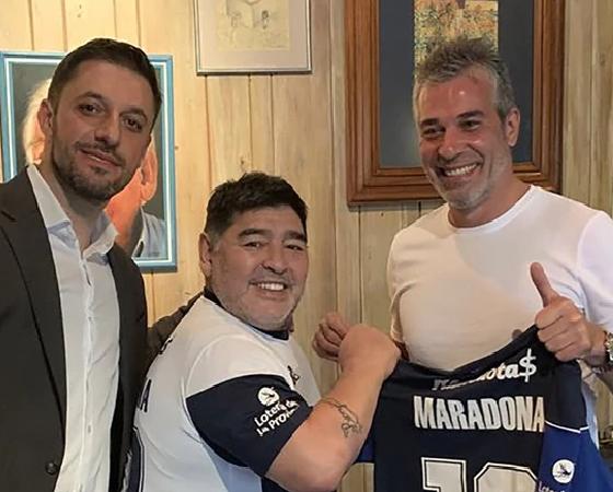 Diego ya se probó la indumentaria del "Lobo".