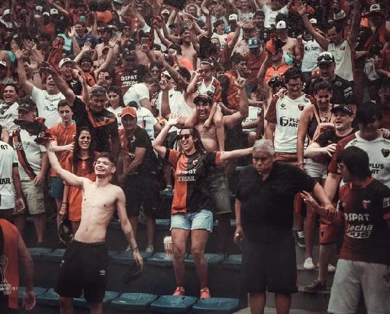 hinchas colon