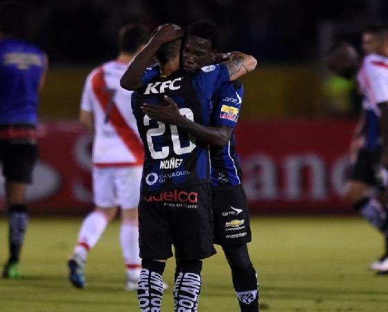 El "Negriazul" pisó fuerte en el Monumental.