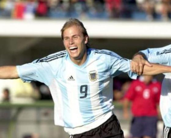 "Lucho" Figueroa, gran figura de aquel partido.
