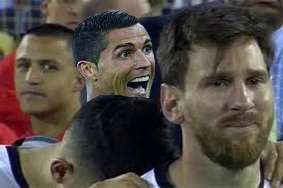 Cristiano Ronaldo campeón memes con Messi
