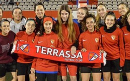 Veteranos de un club insultan ferozmente a jugadoras por malos resultados: “Iros a la cocina”