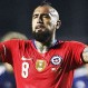 Arturo Vidal se relaja paseando en una lujosa moto: Junto a su novia colombiana