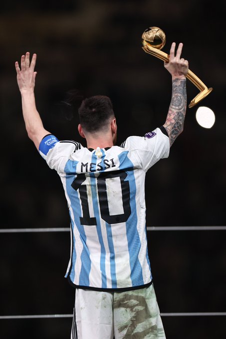 Messi levantando la Copa del Mundo Fotos y videos de la celebración de