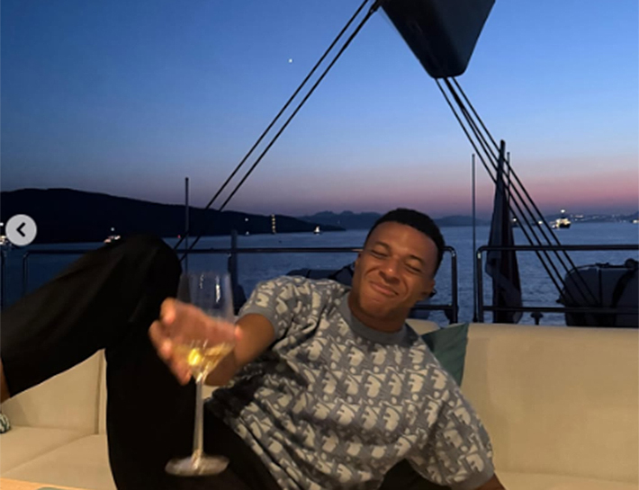 mbappe-ester-exposito-fotos