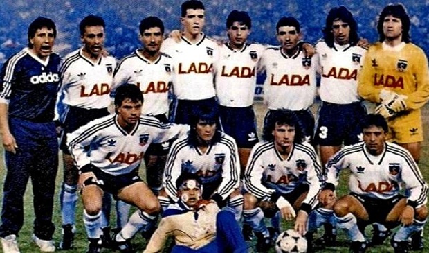 La formación triunfal del 5 de junio. Arriba, de izq a der: Carlos Velásquez, Jaime Pizarro, Rubén Espinoza, Javier Margas, Miguel Ramírez, Eduardo Vilches, Lizardo Garrido y Daniel Morón. Abajo: Juan Carlos Peralta, Gabriel Mendoza, Marcelo Barticciotto y Luis Pérez.