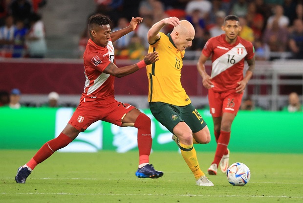 Perú vs. Australia en el Repechaje para Qatar 2022. Si para el Mundial asiático los cupos hubieran sido 48 los del Rímac se habrían evitado este trámite.