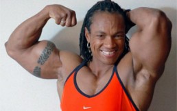 La controvertida historia de “La Gorda”, la mujer con los músculos más grandes del mundo