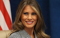 Melania Trump desata polémica tras criticado gesto junto a Obama en funeral de Barbara Bush