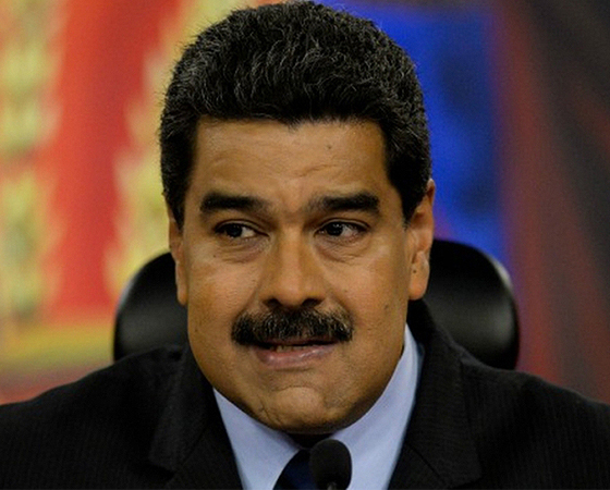 Sanders se ha distanciado de Maduro en Venezuela, aunque niega considerarlo "un tirano"