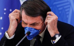 “Lo lamento, pero ¿qué quieren que haga?” Así respondió Bolsonaro ante cifra récord de muertos por coronavirus
