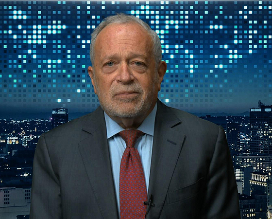 Robert Reich descartó tajantemente la ocurrencia del presidente estadounidense.