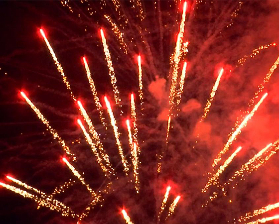 Los fuegos artificiales no dejan dormir a los vecinos de Brooklyn principalmente.