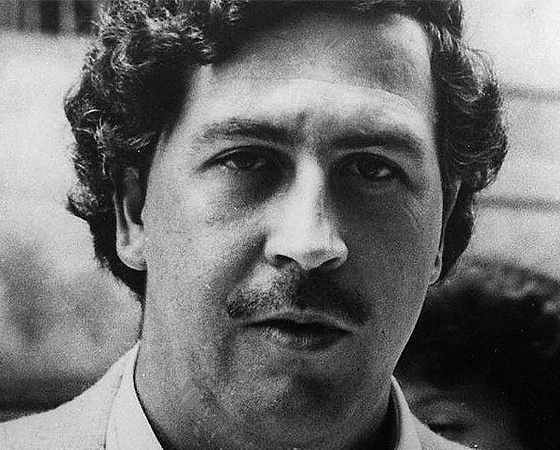 A pesar de haber transcurrido 27 años de la muerte de Pablo Escobar, el capo sigue acrecentando su fama a través de películas, series de televisión, documentales y libros.