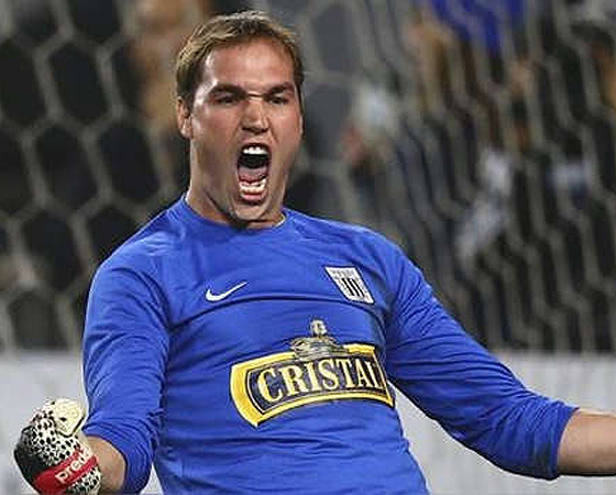 Forsyth tuvo pasado como ex arquero y se identificó con los colores de un equipo popular como Alianza Lima.