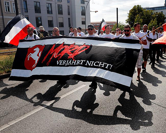 Grupos de extrema derecha están creciendo en Alemania muchos con muchos puntos en común con grupos neonazis.