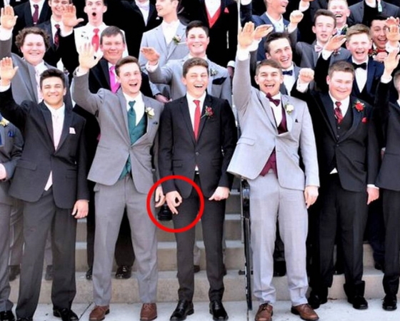Estudiantes saludo nazi