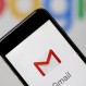 Google elimina pronombres de género de sus respuestas automáticas: Buscador contra estereotipos sexistas