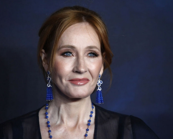 Escritora de Harry Potter revela que Dumbledore es gay