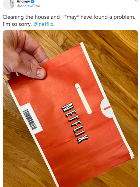 Un hombre compartió un DVD de Netflix antes de que la compañía se convirtiera en lo que es ahora, y bromeó que podría tener un recargo muy extremo