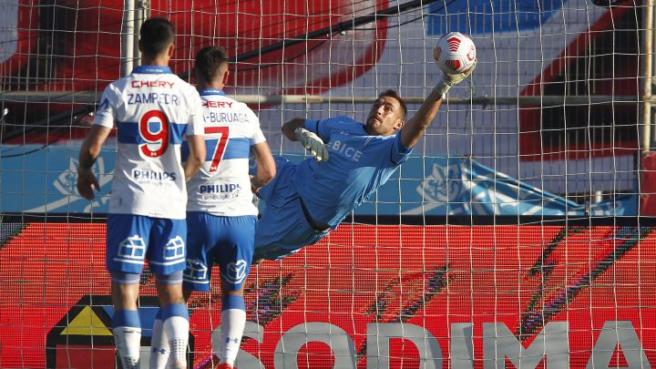 Pérez vuelve a ser el arquero titular de Católica.