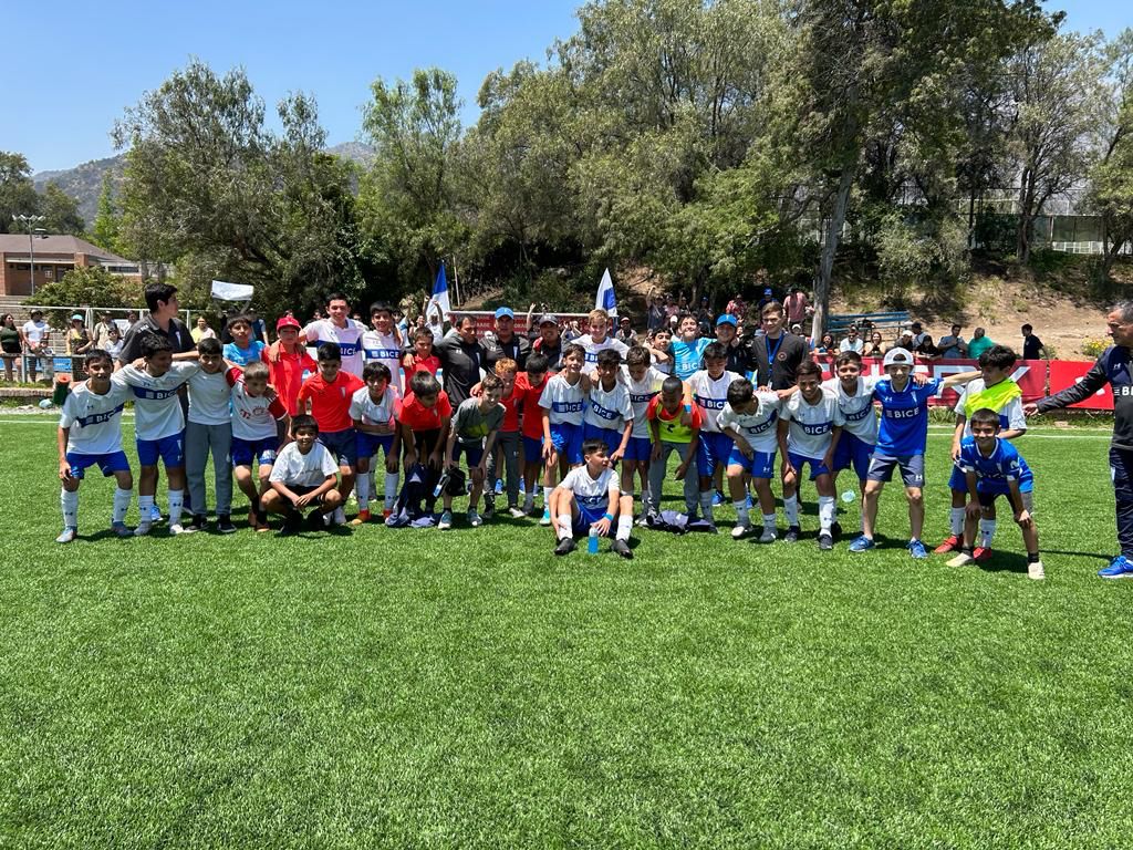La Sub 12 le ganó con justicia a Colo Colo para ser finalista.