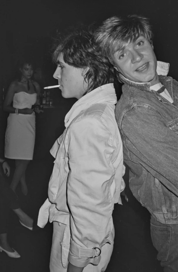 Nick Rhodes y Simon Le Bon fotografiados por Andy Warhol en 1982.