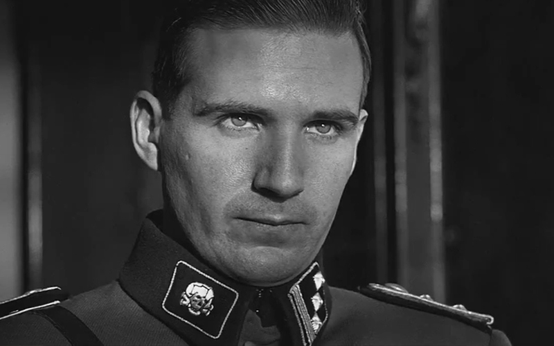 Schindler Amon-Goeth-–-Schindlers-List-1993
