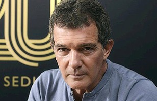 Antonio Banderas Y La Casa Prefabricada Que No Logra Vender Mira C Mo