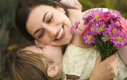 “Mamá, te mereces un monumento”, el emotivo texto que circula en redes sociales