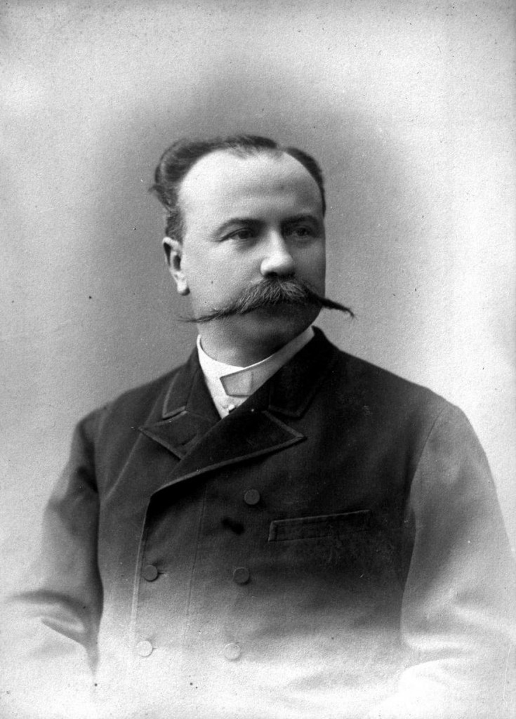 Don Carlos Walker Martínez.