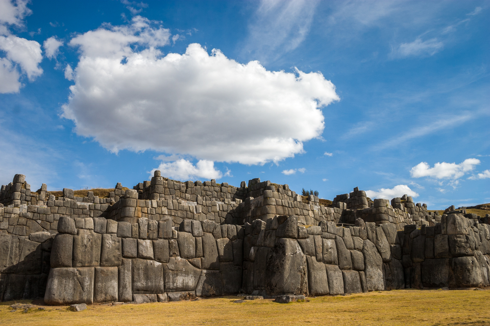 La fortaleza ceremonial de Sacsayhuamán, ubicada a dos kilómetros de El Cuzco, Perú.