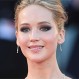 Jennifer Lawrence deslumbra con vestido de “princesa” en Venecia