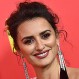Penélope Cruz lució soberbia en alfombra roja del Festival de Cine de Cannes 2018: Deslumbró con vestido de encajes