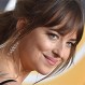 Dakota Johnson encantó con este impresionante vestido rosa