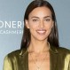 Irina Shayk deslumbró con un estilo de noche perfecto y botas que son tendencia para temporada otoño invierno
