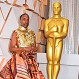 Los vestidos más criticados y extravagantes de la alfombra roja de los Oscar 2020