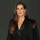 La informalidad de Brooke Shields que muchos elogiaron: Actriz asistió a una galería de arte con este outfit
