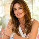 Cindy Crawford deja de lado su tradicional glamour para vestir informal y sin maquillaje
