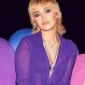 Miley Cyrus vuelve al rubio platino en forma de “wolf cut”, un look para mujeres arriesgadas
