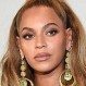 Beyoncé modeló en Venecia un vestido diseñado especialmente para ella por Dolce & Gabbana