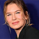 Renée Zellweger luce mejor que nunca en gira promocional de la cuarta película de “Bridget Jones”