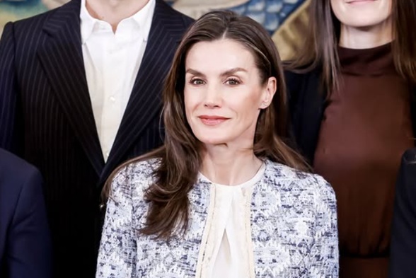 Reina Letizia chaqueta
