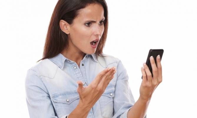 mujer celular