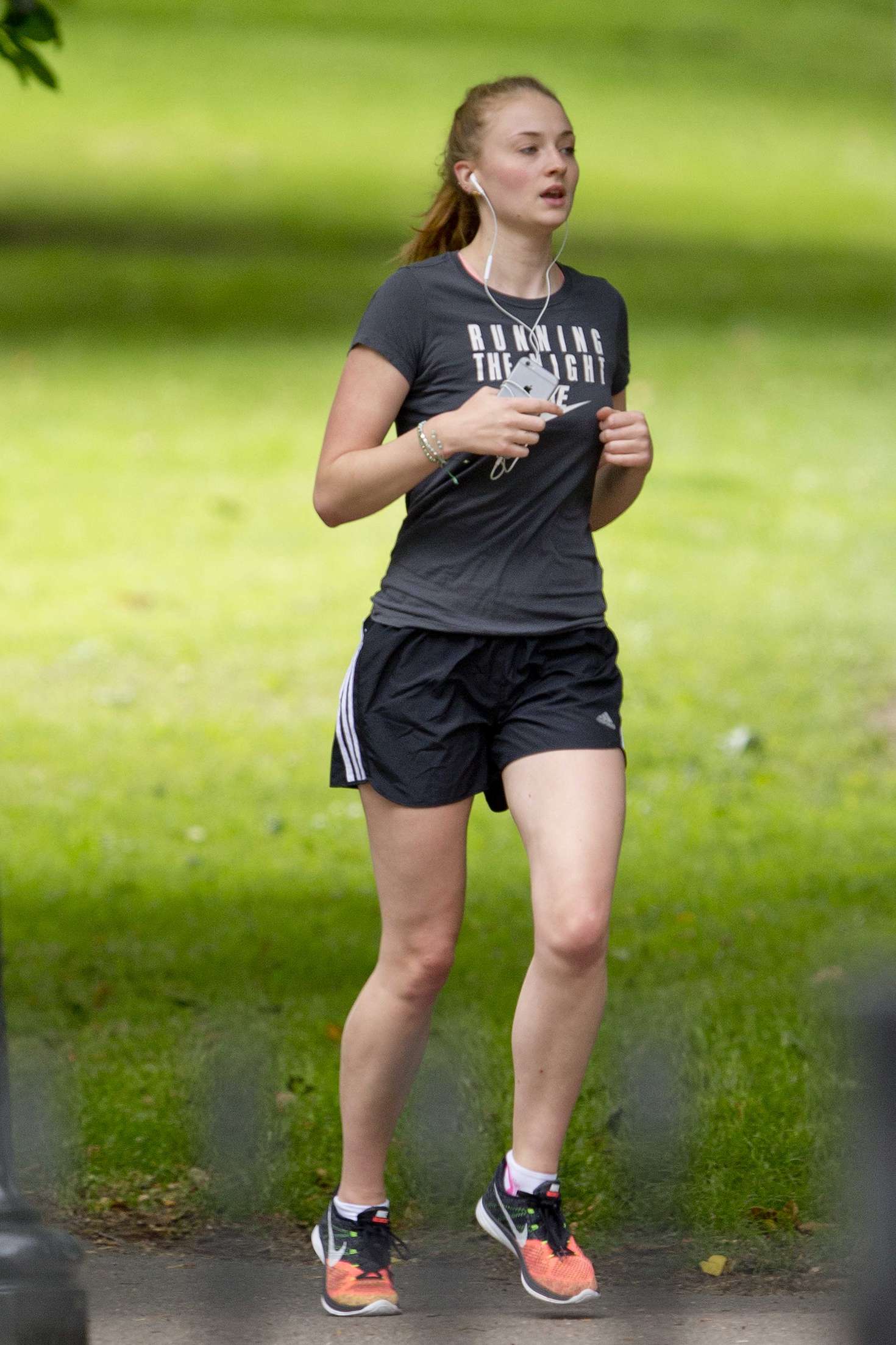 Sophie-Turner-in-Shorts-Jogging--16