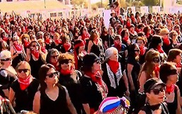 Colectivo Las Tesis congregó a miles de mujeres para nueva intervención feminista masiva